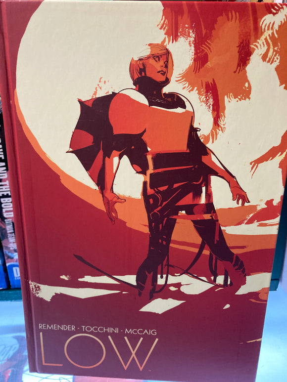 Remender/Tocchini - Low, book 1: Deluxe Edition (Variant Cover) - HC